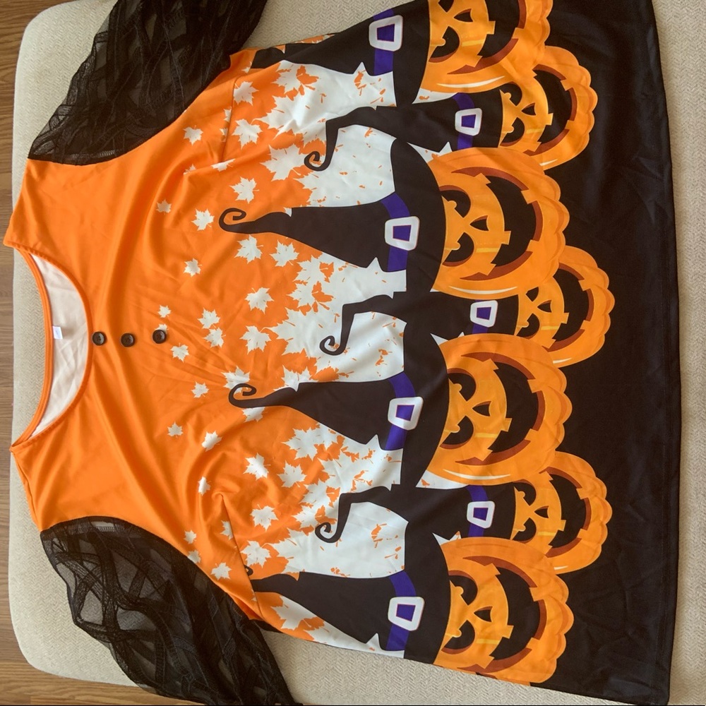 Halloween plus size shirt with lace sleeves